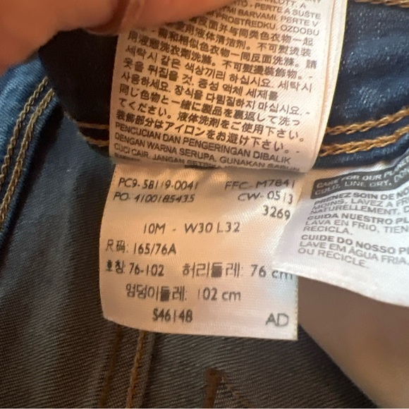 Levi's 512 Jeans Womens 10M W30 L32  Perfectly Slimming Straight Leg - Picture 3 of 10